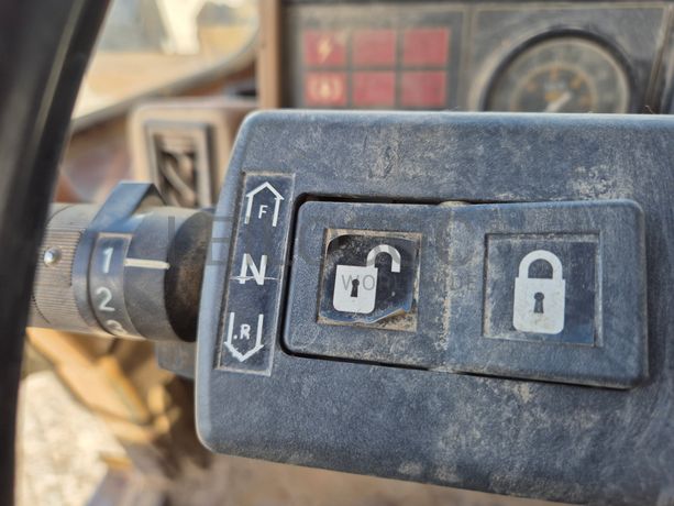 Pá Carregadora CAT 910 F