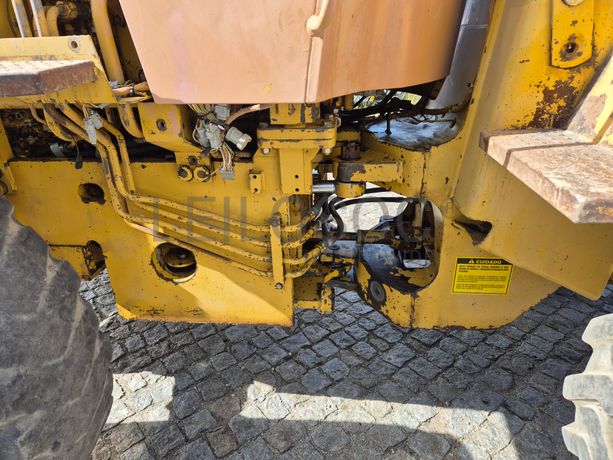 Pá Carregadora CAT 910 F