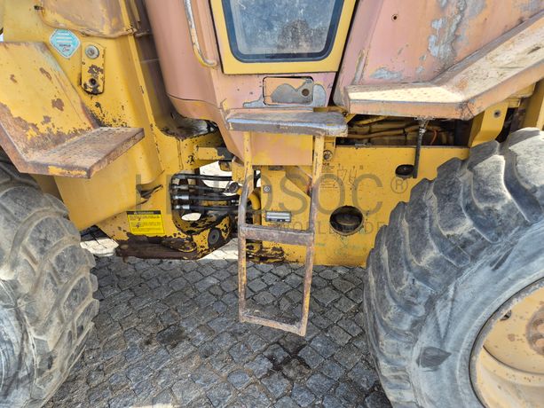 Pá Carregadora CAT 910 F