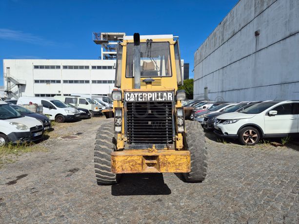 Pá Carregadora CAT 910 F