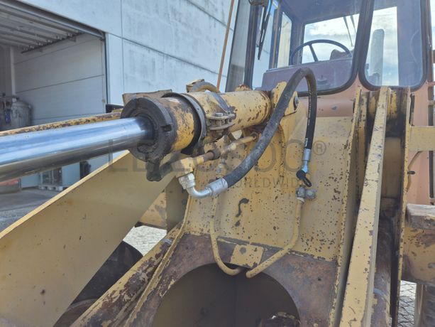 Pá Carregadora CAT 910 F