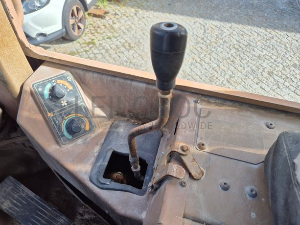 Pá Carregadora CAT 910 F