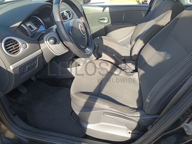 Renault Clio · Ano 2012