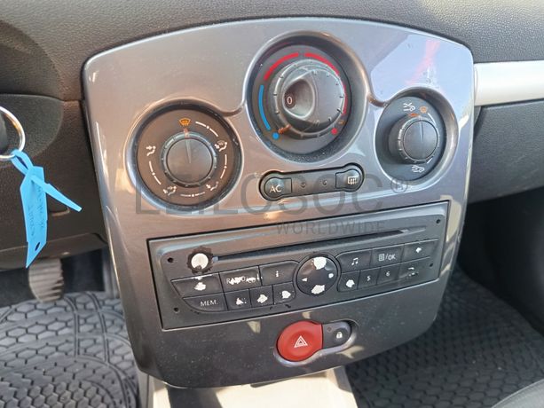 Renault Clio · Ano 2012