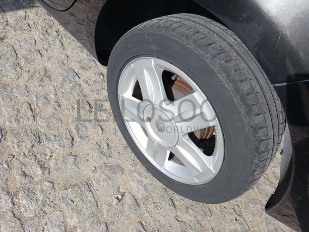 Renault Clio · Ano 2012