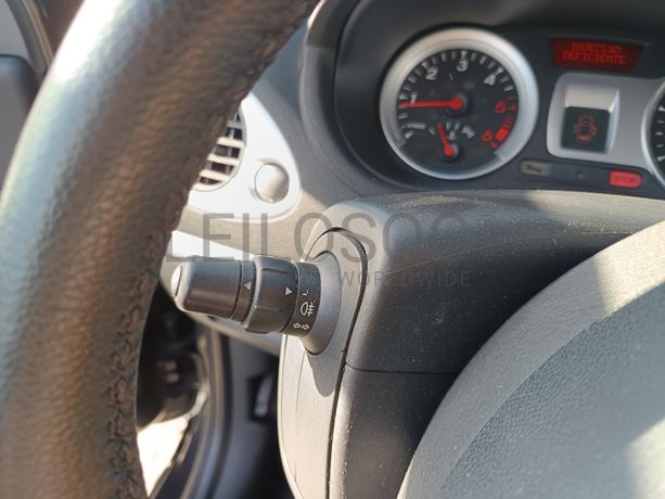 Renault Clio · Ano 2012