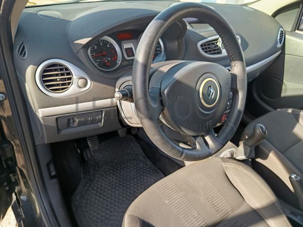 Renault Clio · Ano 2012