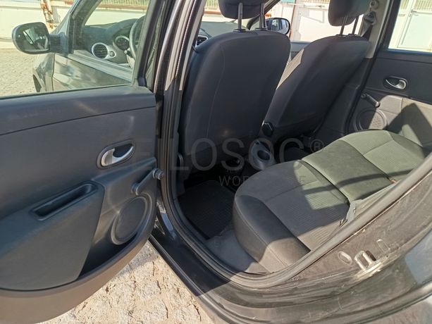 Renault Clio · Ano 2012