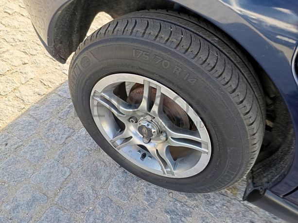 Ford Focus · Ano 2000