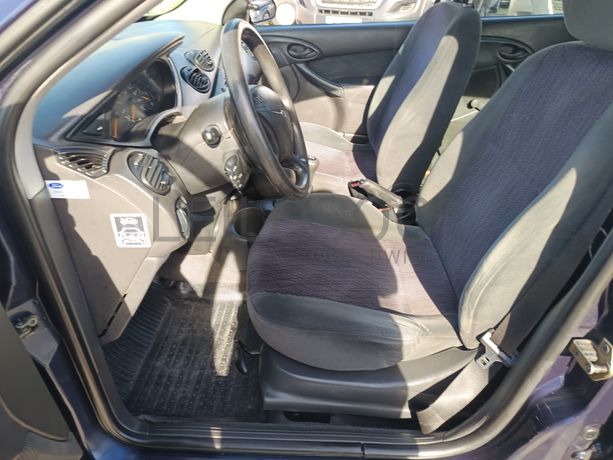 Ford Focus · Ano 2000
