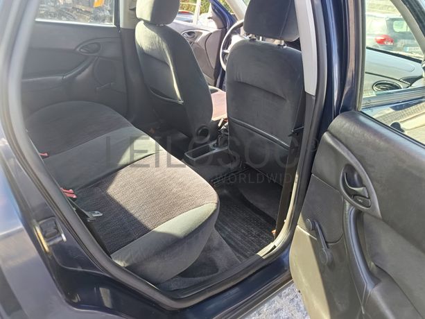 Ford Focus · Ano 2000