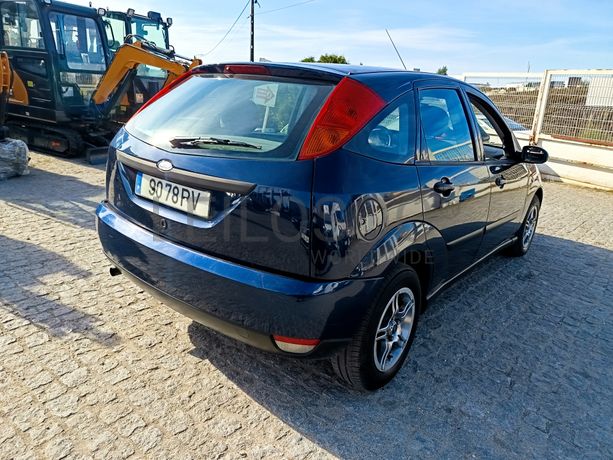 Ford Focus · Ano 2000