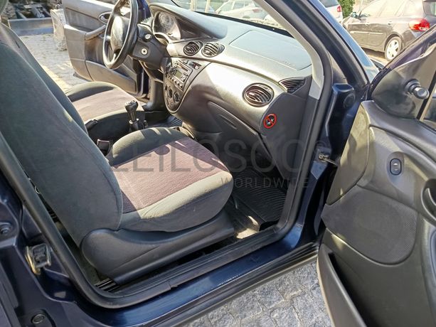 Ford Focus · Ano 2000