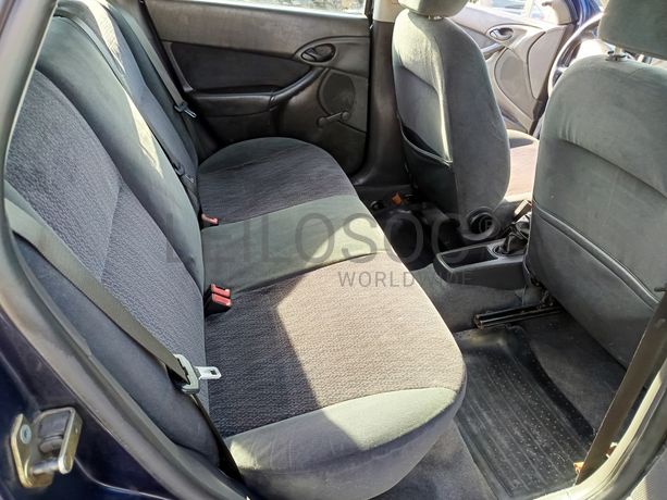 Ford Focus · Ano 2000