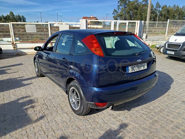 Ford Focus · Ano 2000