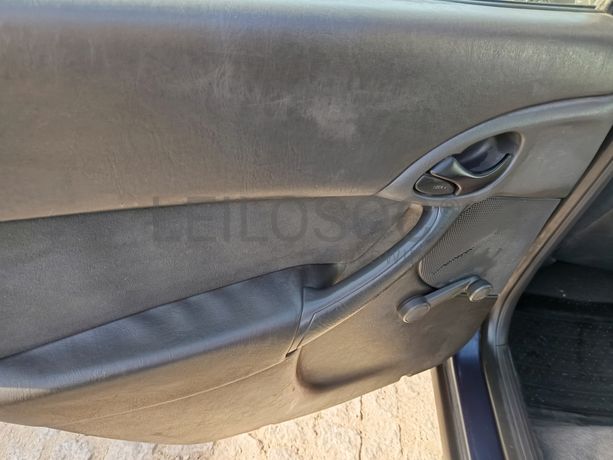 Ford Focus · Ano 2000