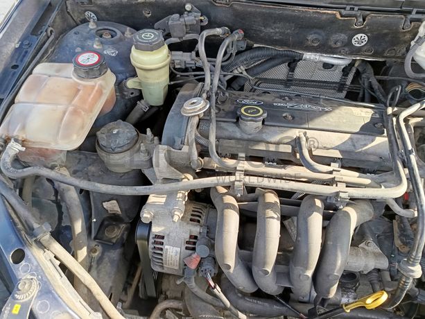 Ford Focus · Ano 2000