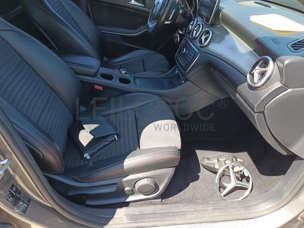 Mercedes-Benz CLA 200 CDI · Ano 2016
