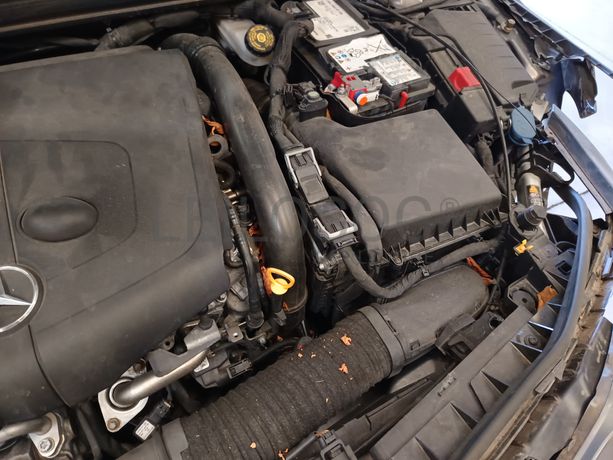 Mercedes-Benz CLA 200 CDI · Ano 2016