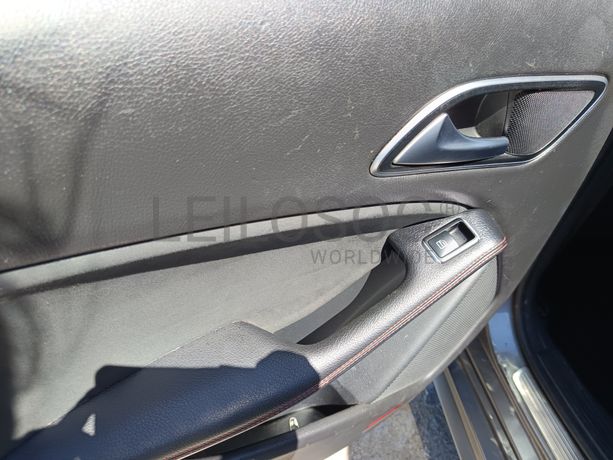 Mercedes-Benz CLA 200 CDI · Ano 2016