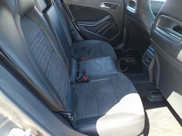 Mercedes-Benz CLA 200 CDI · Ano 2016