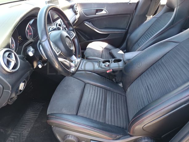 Mercedes-Benz CLA 200 CDI · Ano 2016