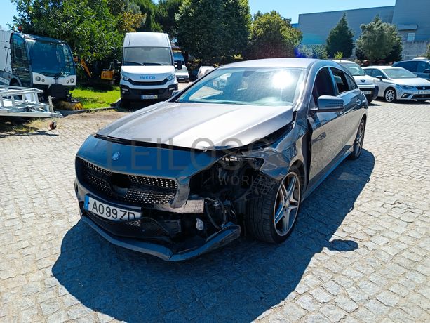 Mercedes-Benz CLA 200 CDI · Ano 2016
