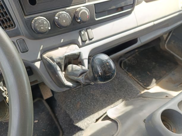 Mitsubishi Fuso · Ano 2015