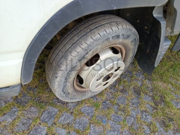 Mitsubishi Fuso · Ano 2015