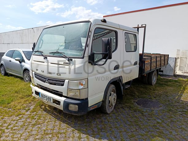 Mitsubishi Fuso · Ano 2015