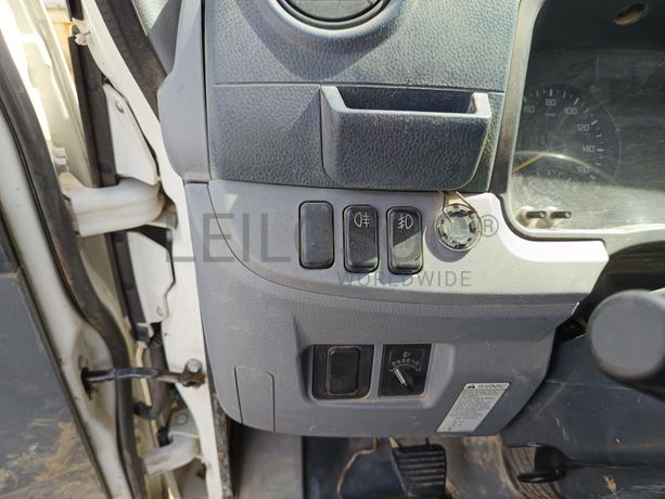 Mitsubishi Fuso · Ano 2015