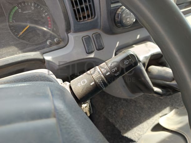 Mitsubishi Fuso · Ano 2015