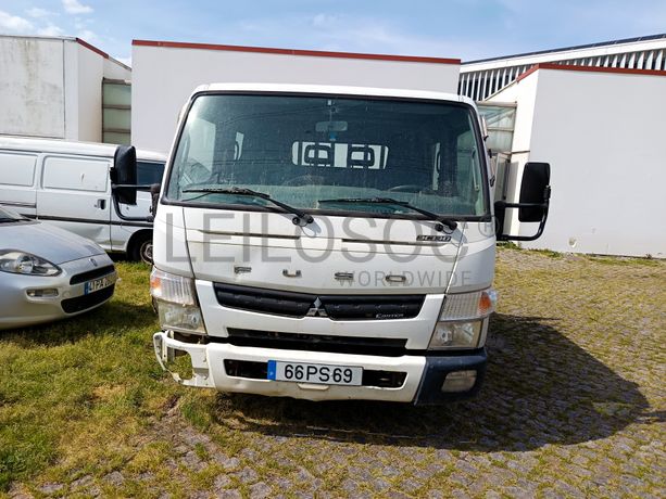 Mitsubishi Fuso · Ano 2015