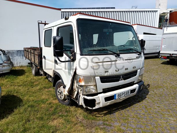 Mitsubishi Fuso · Ano 2015