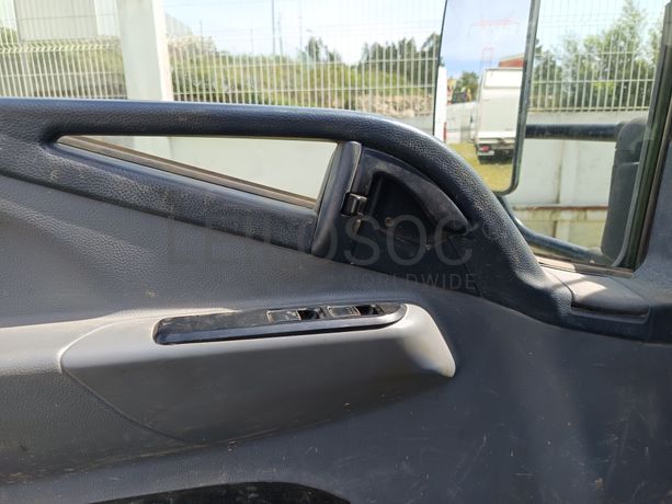 Mitsubishi Fuso · Ano 2015