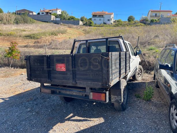 Nissan Pick Up · Ano 2010