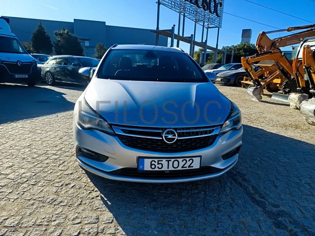 Opel Astra · Ano 2017