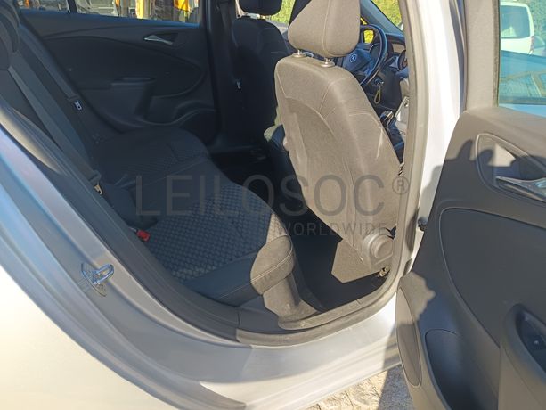 Opel Astra · Ano 2017