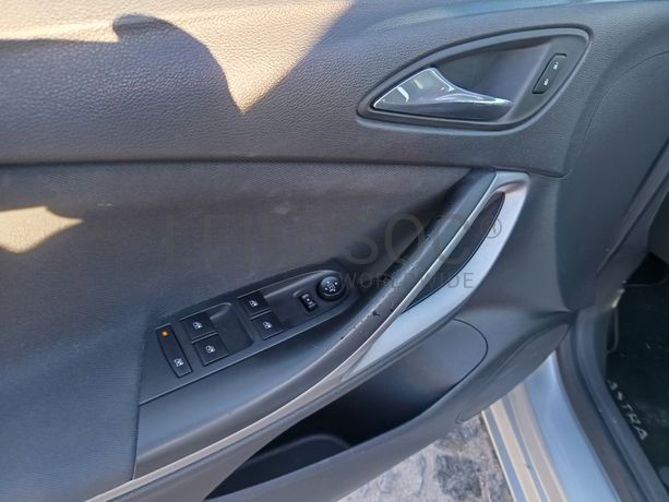 Opel Astra · Ano 2017