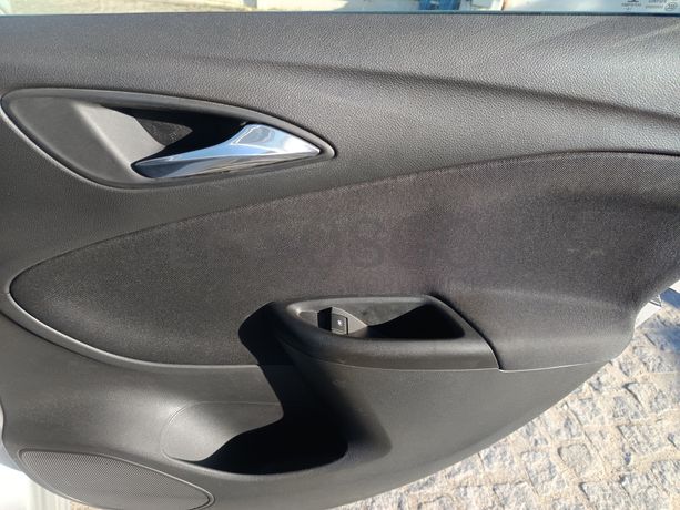 Opel Astra · Ano 2017