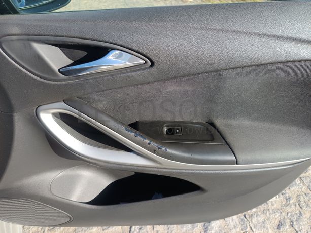 Opel Astra · Ano 2017