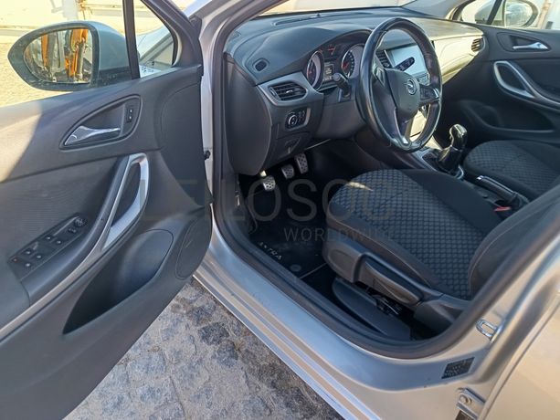 Opel Astra · Ano 2017