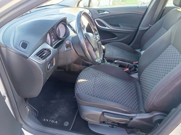 Opel Astra · Ano 2017