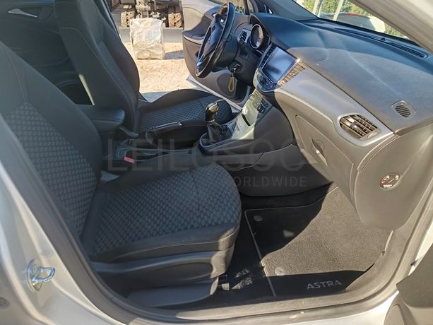 Opel Astra · Ano 2017