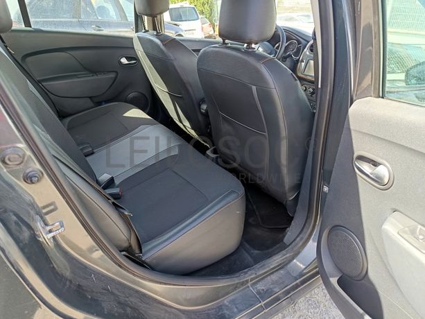 Dacia Sandero · Ano 2017