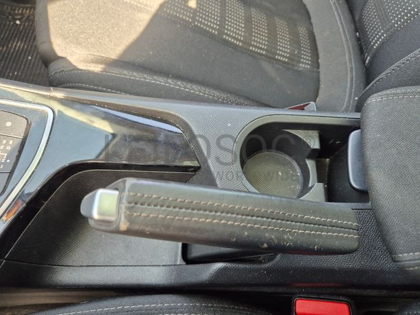 Peugeot 308 · Ano 2016