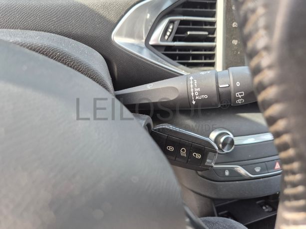 Peugeot 308 · Ano 2016