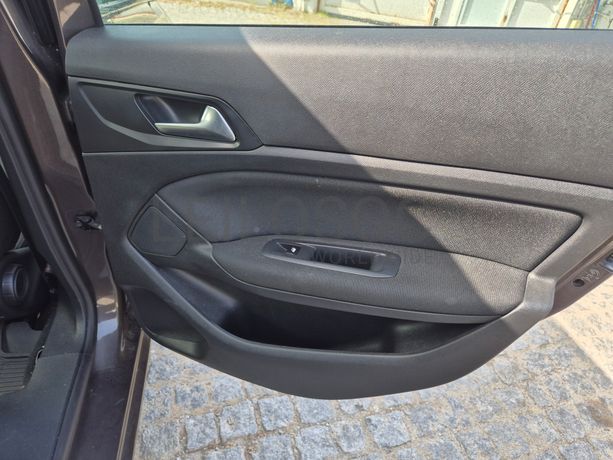 Peugeot 308 · Ano 2016