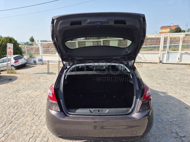 Peugeot 308 · Ano 2016