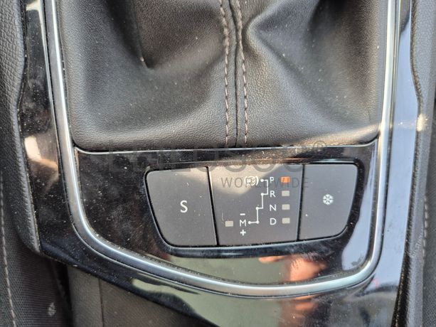 Peugeot 308 · Ano 2016